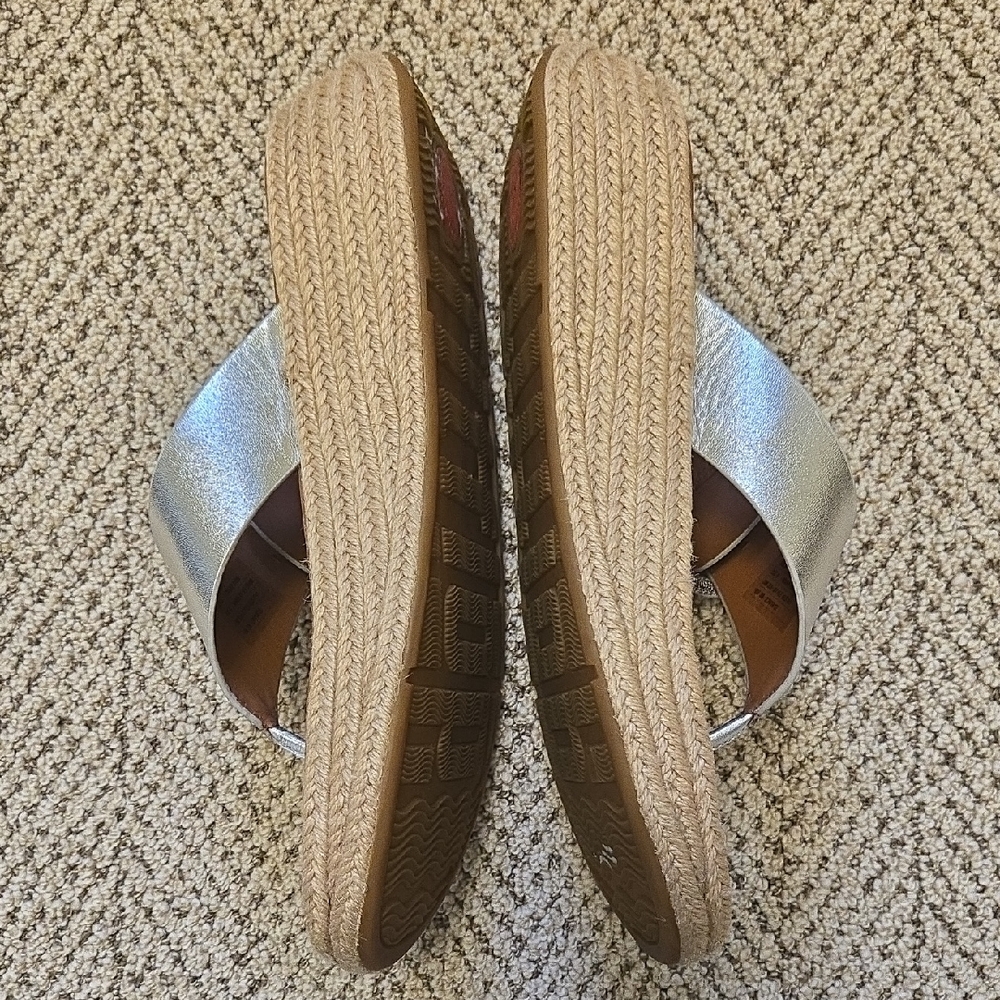 FitFlop F-Mode Espadrille Platform Wedge Flip Flop Silver - Picture 6 of 10